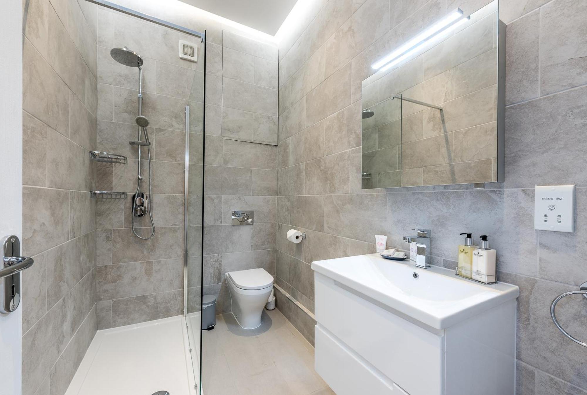 Casa Italia Near Kings Road In Chelsea With Wifi & Washing Machine Διαμέρισμα Λονδίνο Εξωτερικό φωτογραφία